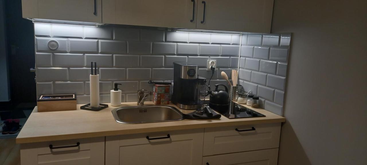 Przystanek Opole - Mikroapartamenty Esterno foto