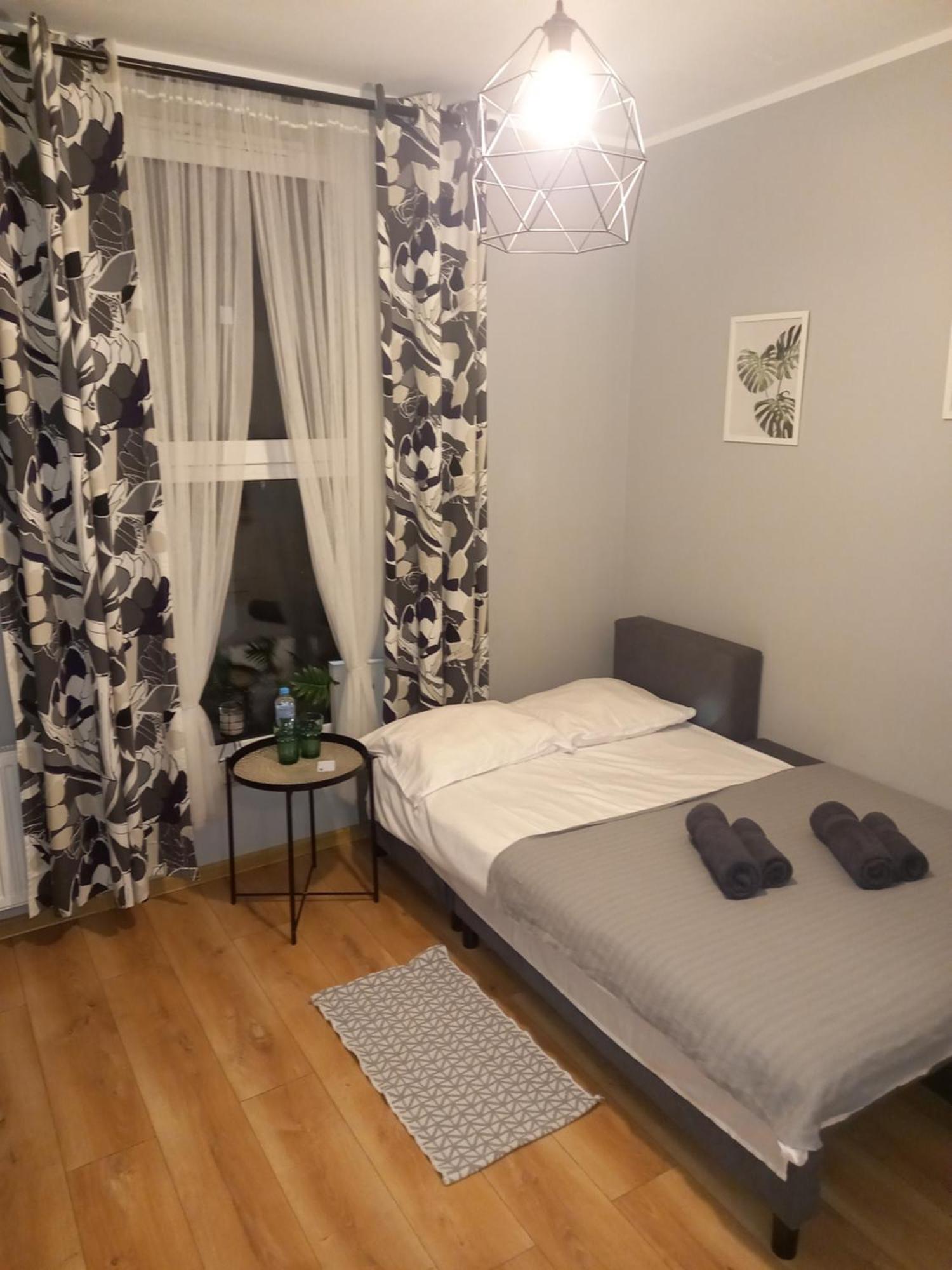 Przystanek Opole - Mikroapartamenty Esterno foto